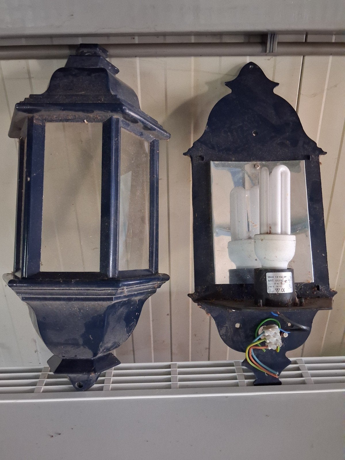 2X buitenlamp., Ophalen of Verzenden, Netvoeding, Wandlamp