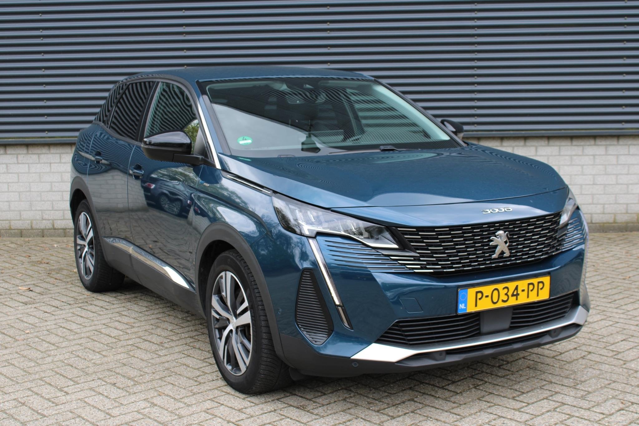 Peugeot 3008 1.6 HYbrid 225 Allure Pack Business, Auto's, Euro 6, Blauw, Leder en Stof, Bedrijf