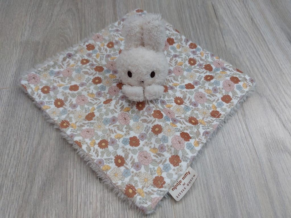 Knuffel knuffeldoekje little dutch Nijntje miffy bloem L1825, Kinderen en Baby's, Speelgoed | Knuffels en Pluche, Ophalen of Verzenden