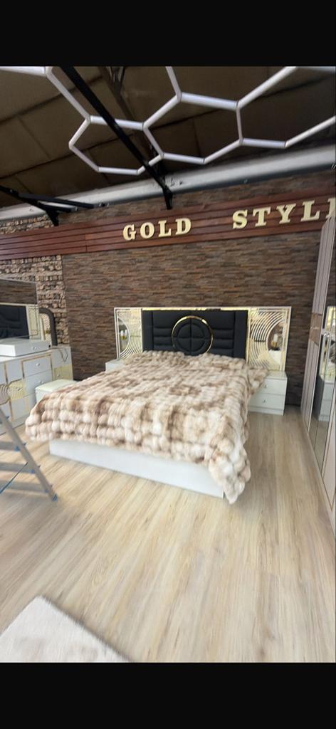 Complete slaapkamer set met bed en kasten, Huis en Inrichting, Slaapkamer | Complete slaapkamers, Ophalen of Verzenden, Nieuw