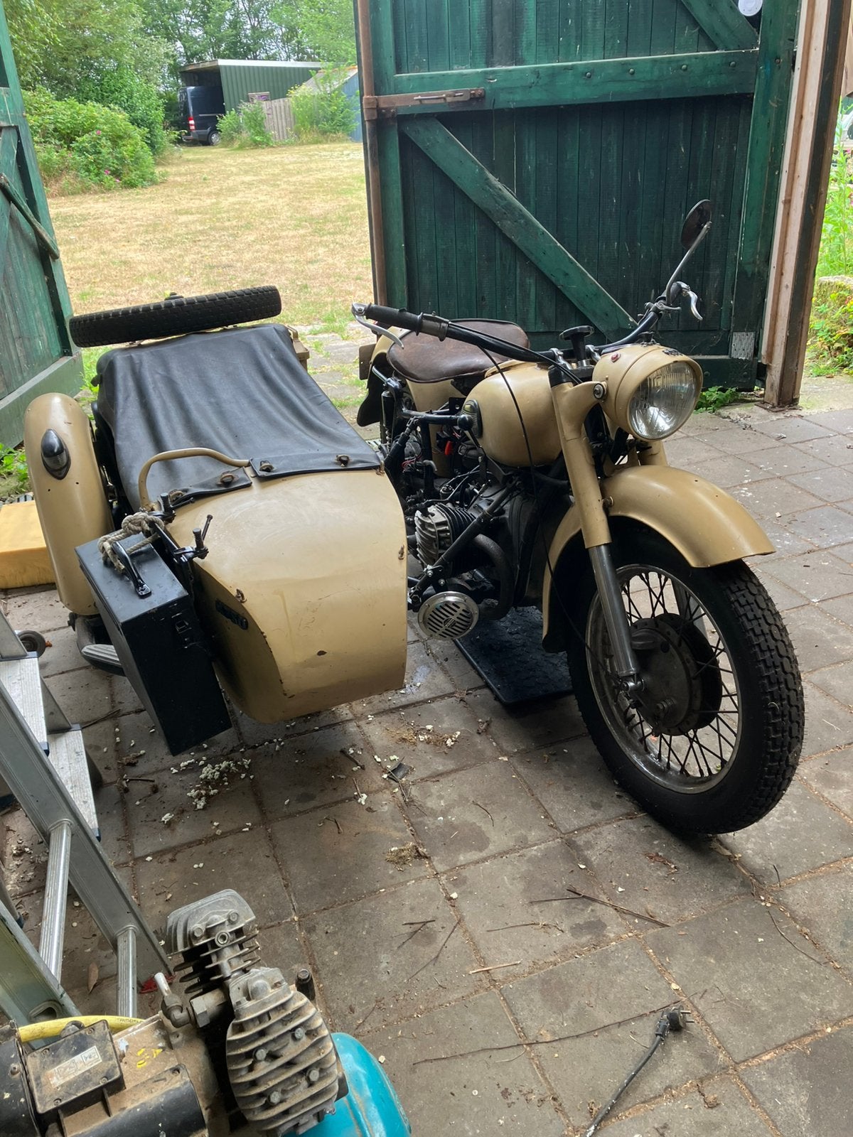 Dnepr K750 met aangedreven zijspan, 2 cilinders, Gebruikt