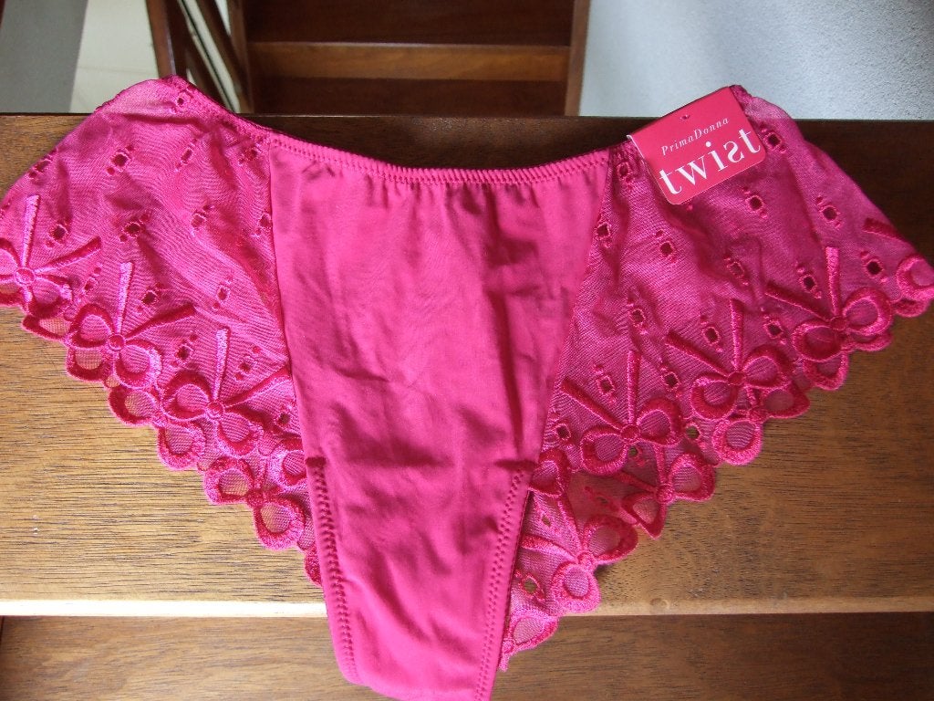 Prima Donna Twist nieuwe lingerieset 75D / 40 Fuchsia, Prima Donna, Ophalen of Verzenden, Roze, Setje