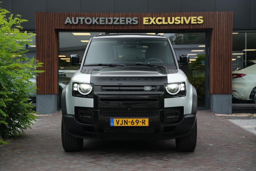 Land Rover Defender 2.0 D240 110 HSE Pano Grijs kenteken Per, Auto's, Land Rover, Gebruikt, 4 cilinders, Automatische klimaatregeling
