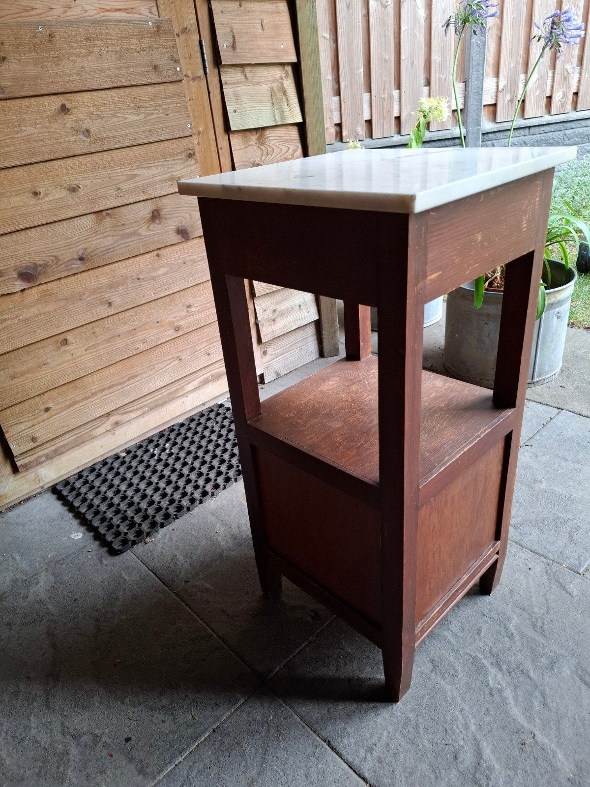 Brocante nachtkastje met marmeren blad, Ophalen