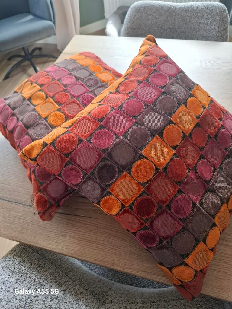 Set van 2 Dutchbone sierkussens, multi-color, Huis en Inrichting, Woonaccessoires | Kussens, Ophalen, Zo goed als nieuw, Overige kleuren