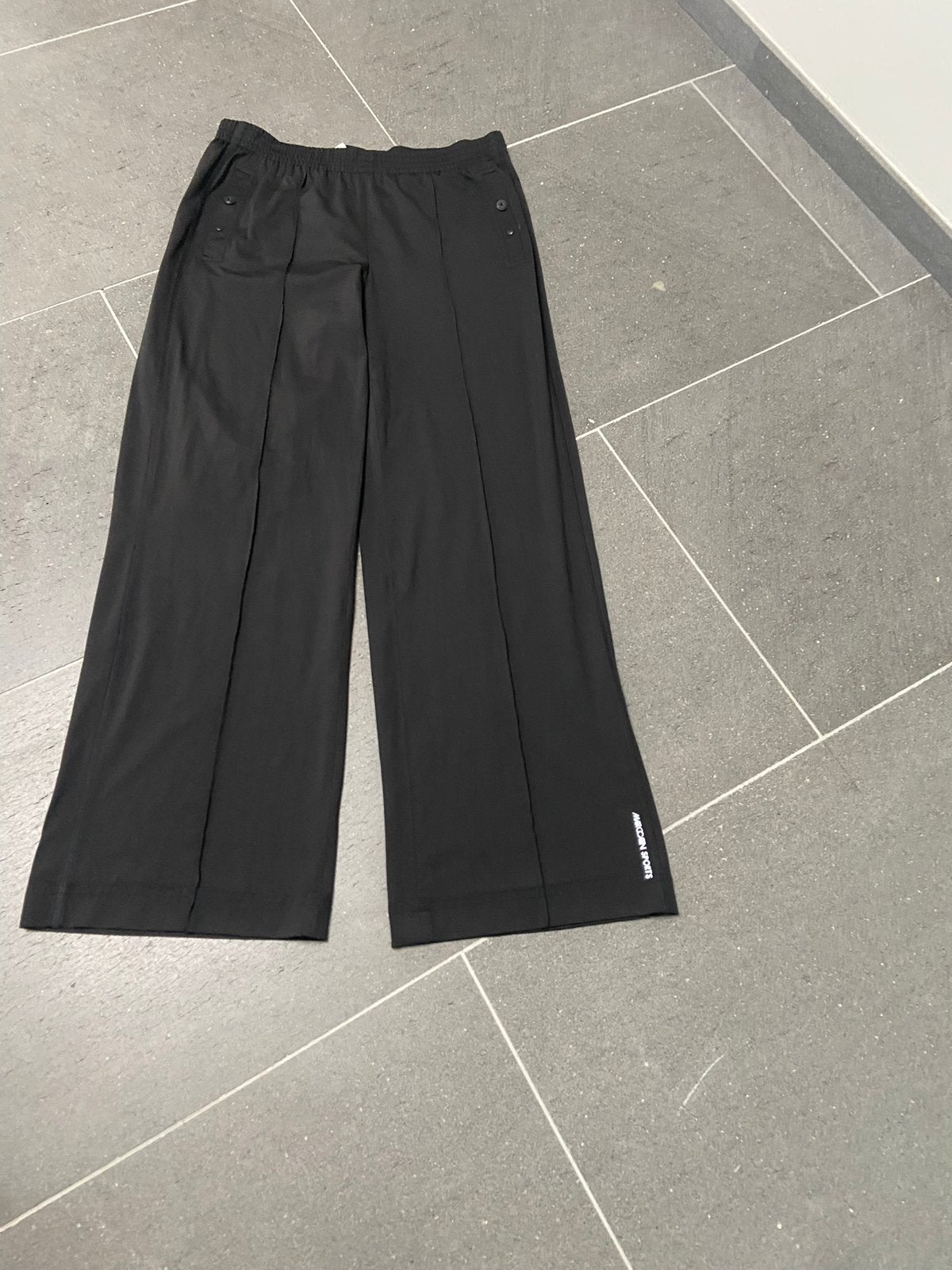 Marc Cain sports broek.  Nieuw., Marc Cain sports, Verzenden, Zwart, Maat 42/44 (L)
