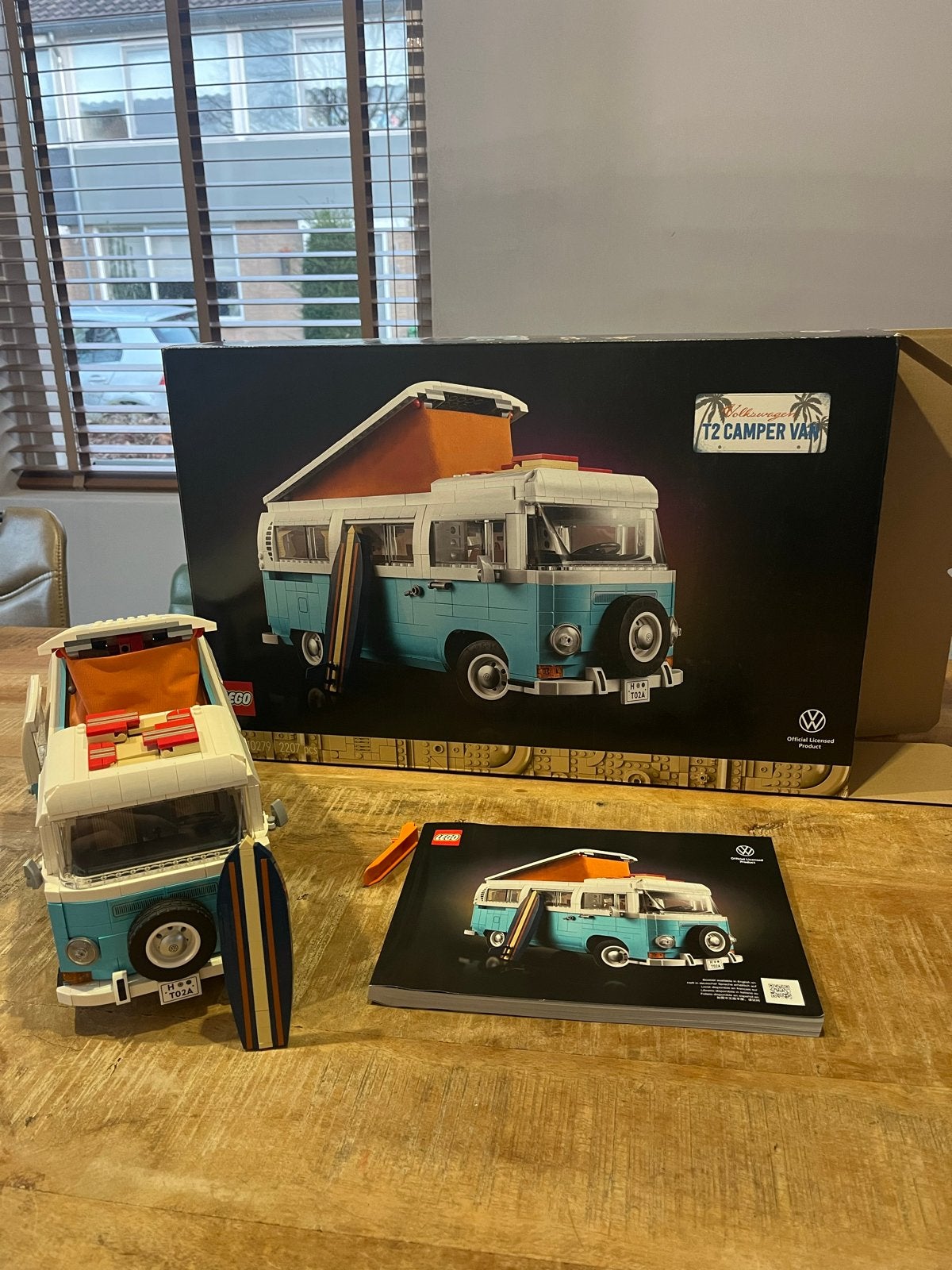 Lego Volkswagen T2 Camper Van (10279) 100% compleet, Kinderen en Baby's, Speelgoed | Duplo en Lego, Zo goed als nieuw, Lego, Complete set