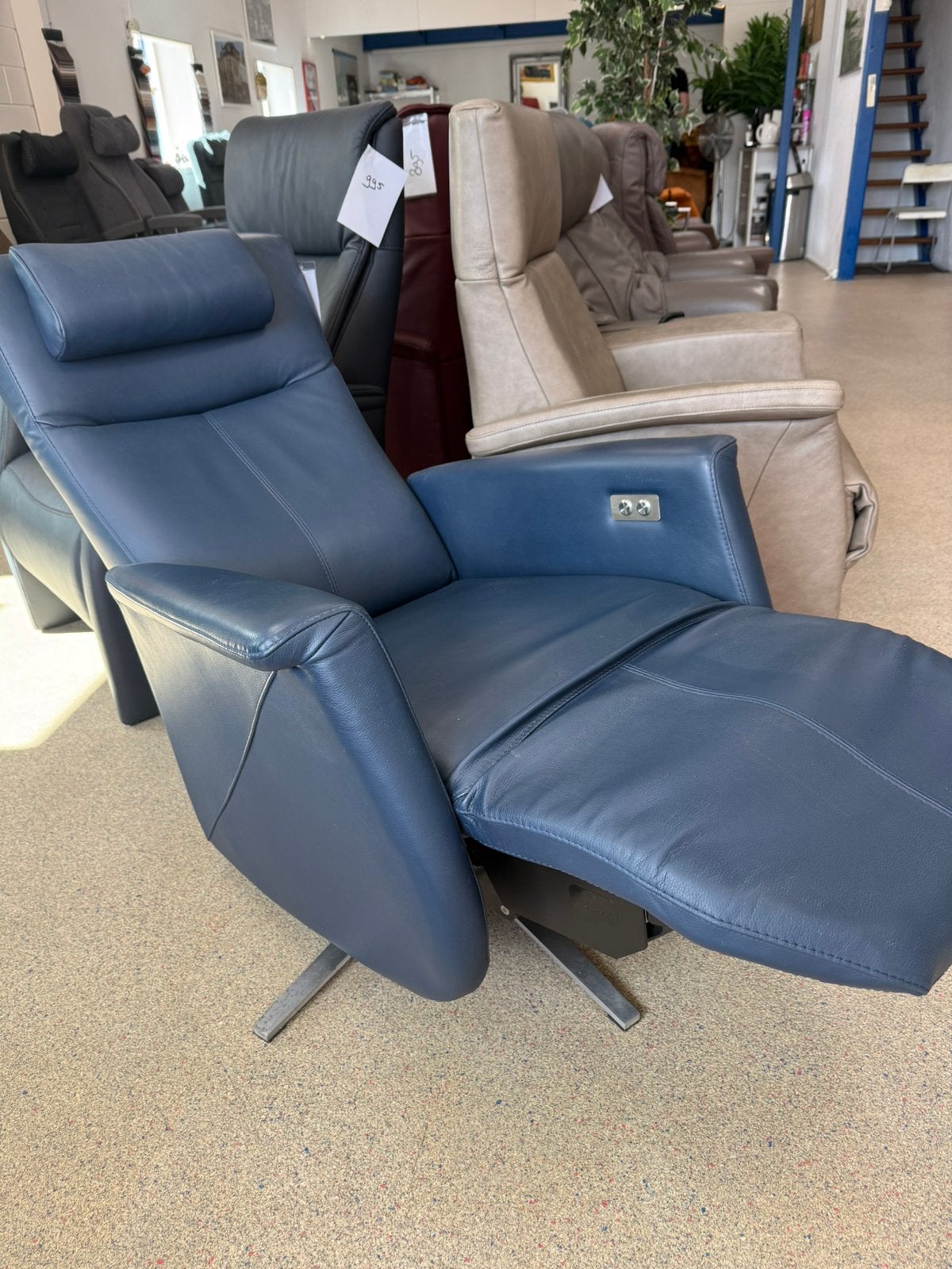 Luxe Prominent Toscane sta op relax stoel gratis bezorging, Ophalen, Zo goed als nieuw, Leer, Ruim 100 A merken in alle kleuren en maten