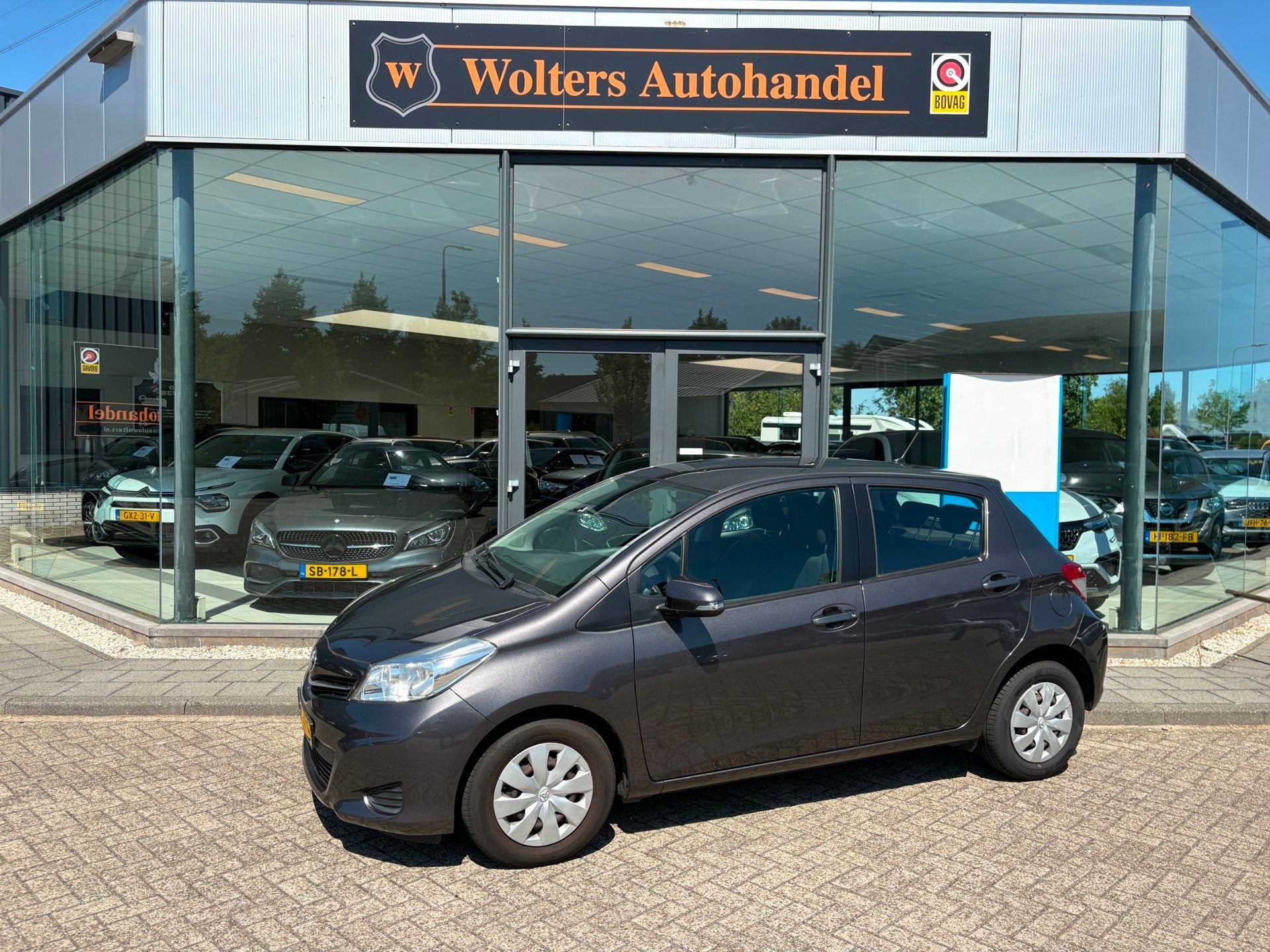 Toyota Yaris 1.0 VVT-i Now *AC, Auto's, Toyota, Bedrijf, Te koop, Yaris, ABS, Airbags, Airconditioning, Automatische klimaatregeling