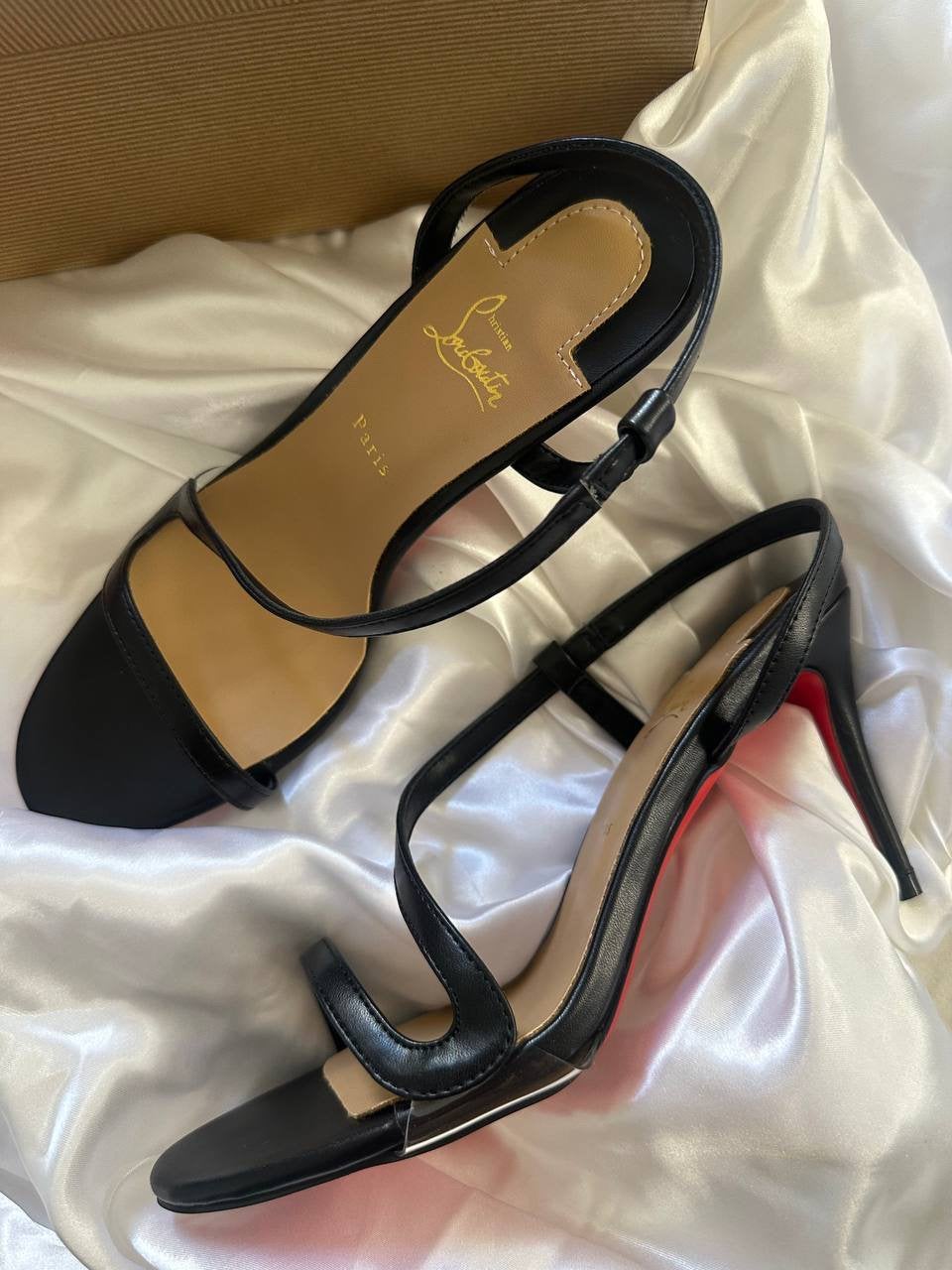 Christian Louboutin heels, Ophalen of Verzenden, Zo goed als nieuw