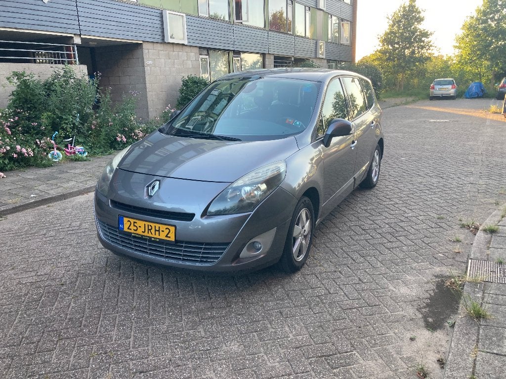 Renault Grand Scenic 1.4 TCE 5P 2009, Voorwielaandrijving, 745 kg, Stof, Zwart