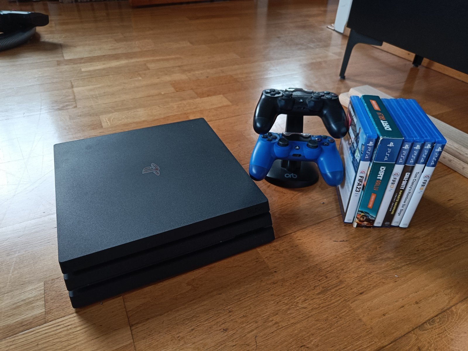 PlayStation 4 Pro 1TB met 2 controllers en games, Met 2 controllers, Ophalen of Verzenden, 1 TB, Pro
