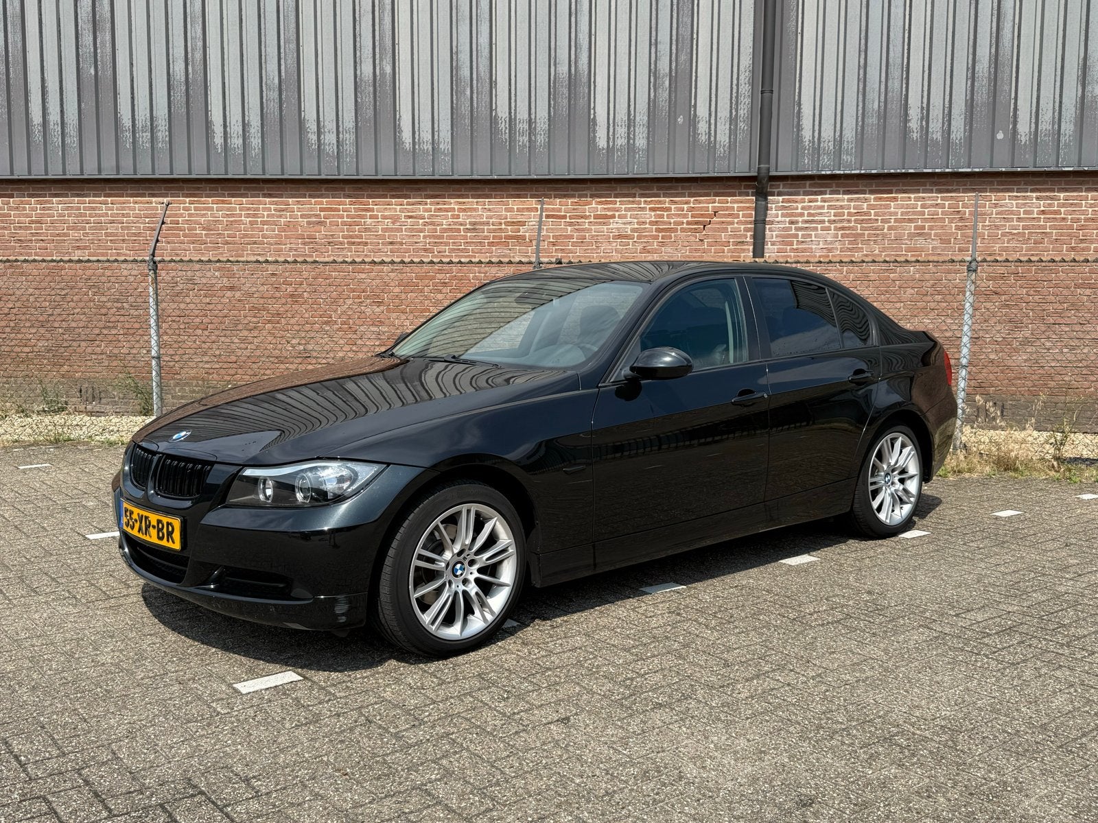 BMW 3-Serie 2.0 I 318i 2007 Zwart | APK | 6bak | ZEER NETJES, Auto's, BMW, Zwart, 4 cilinders, 129 pk, Zwart