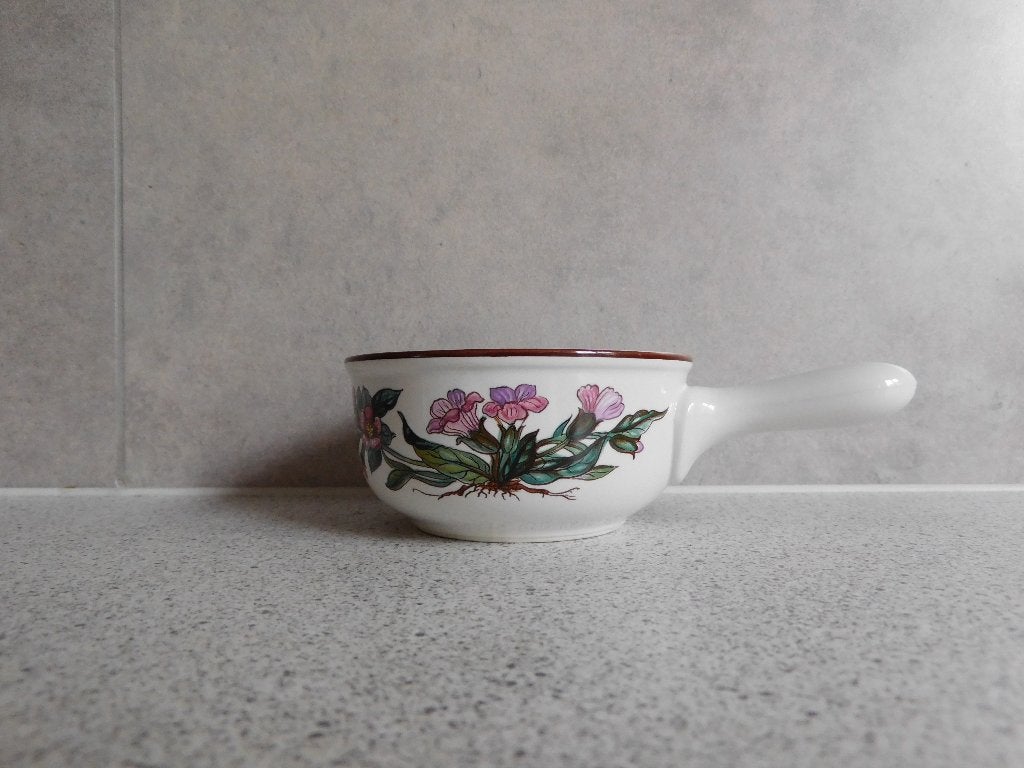 Ovenschaal met steel 4,5x9 cm. Botanica Villeroy & Boch, Villeroy & Boch, Ophalen of Verzenden, Overige stijlen, Porselein
