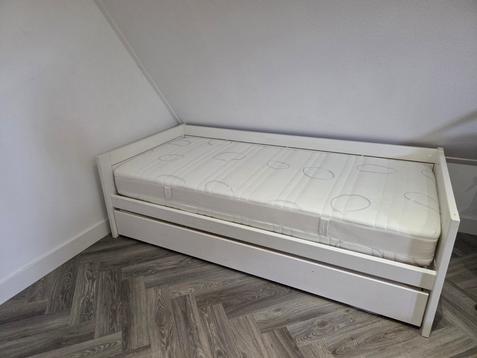 Lifetime Kidsrooms bed met uitschuifbaar logeerbed, Ophalen, Gebruikt, 90 cm, Eenpersoons
