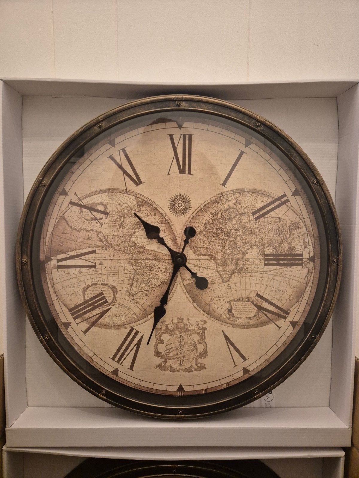 NIEUW! Grote Wandklok met Wereldkaart Design - 51 cm Diamet, Ophalen, Wandklok, Analoog, Werkt op batterijen
