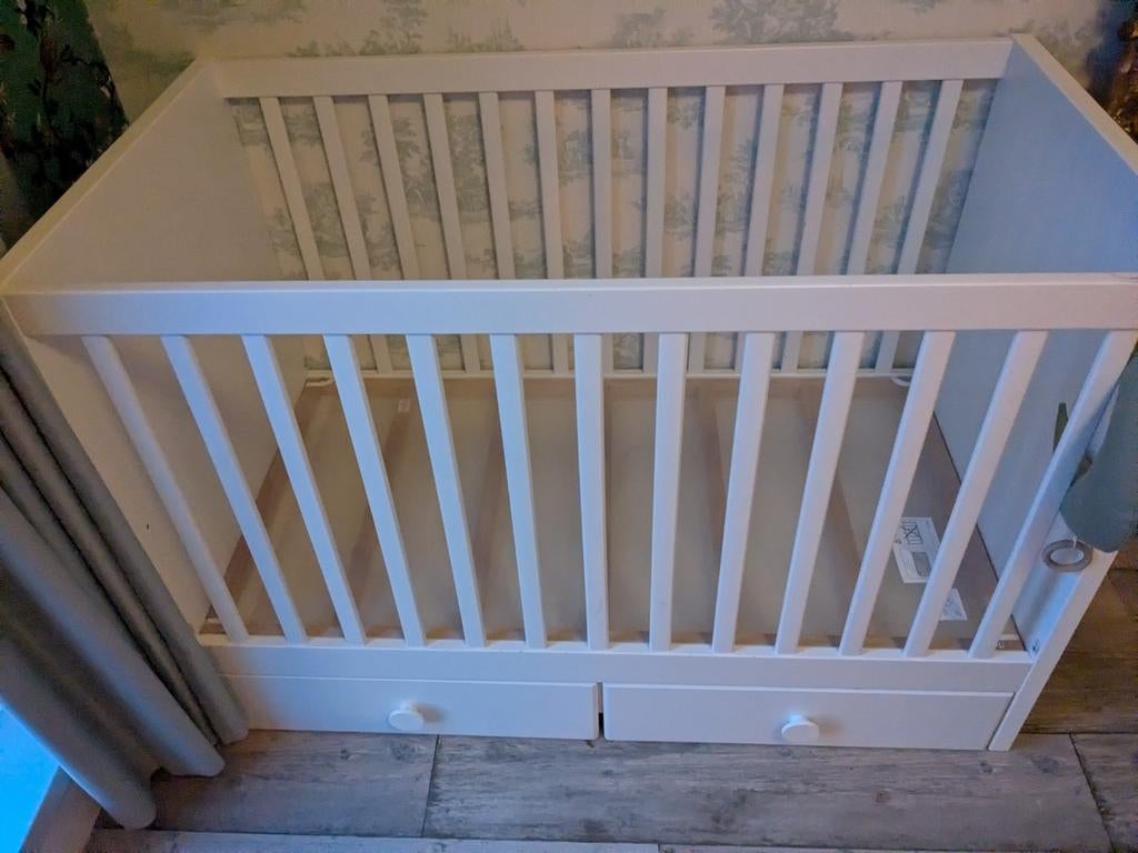 Ikea Stuva ledikant met lade en zijsteun, Kinderen en Baby's, Babywiegjes en Ledikanten, Ophalen