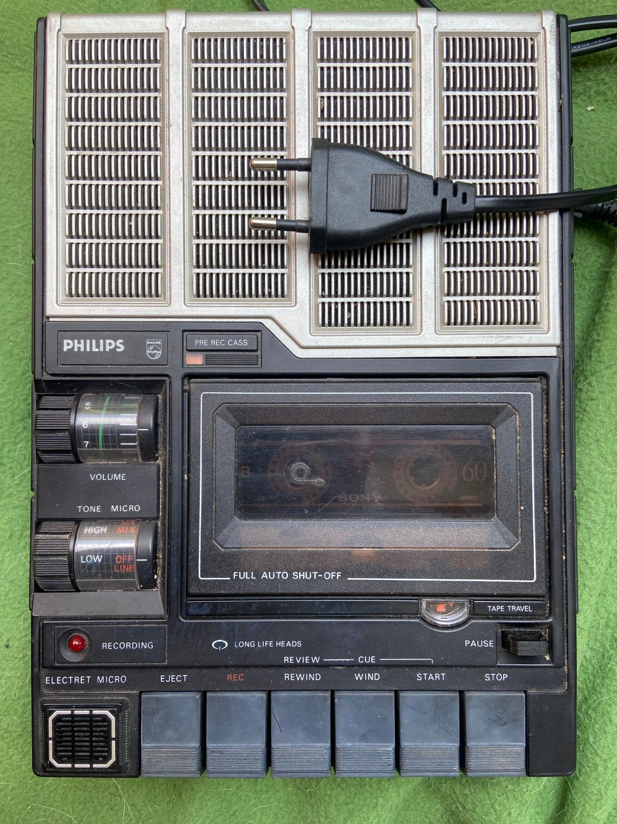 Philips portable cassette recorder 2213, Ophalen, Philips