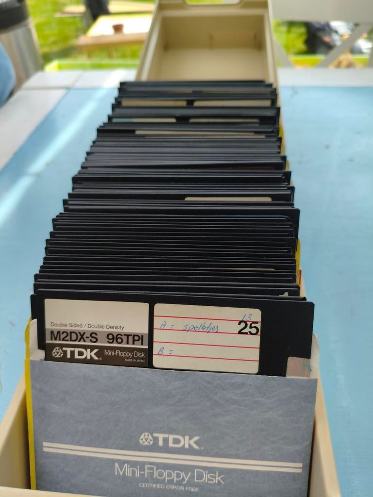100 Commodore 64 diskettes met software., Ophalen of Verzenden