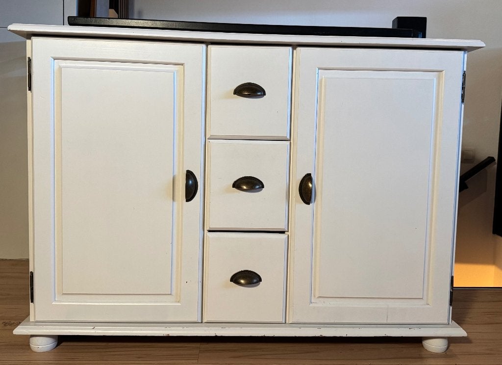 Witte dressoir kast (gratis), Ophalen, Gebruikt, Met deur(en), 100 tot 150 cm