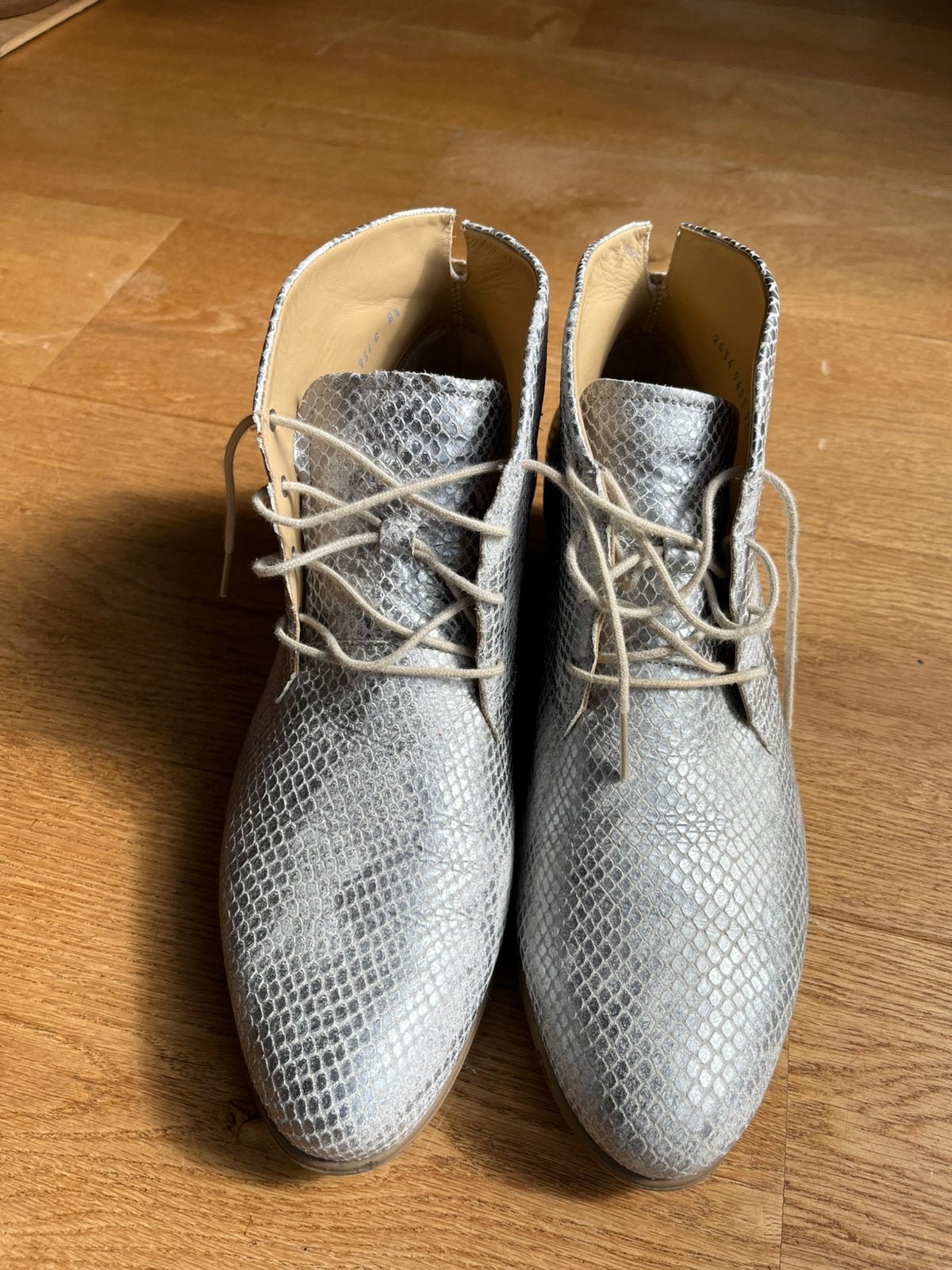 Durea schoenen maat 8 1/2, Ophalen of Verzenden, Zo goed als nieuw, Overige kleuren, Lage of Enkellaarzen