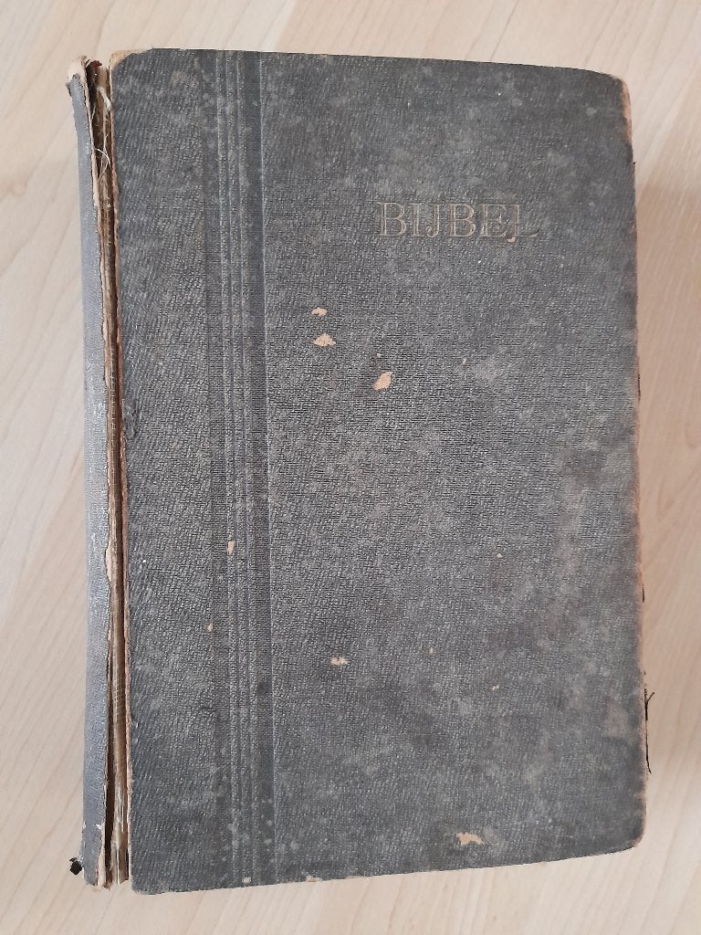 BIJBEL DAT IS DE GANSCHE HEILIGE SCHRIFT OUDE EN NIEUWE, Ophalen of Verzenden, Gelezen