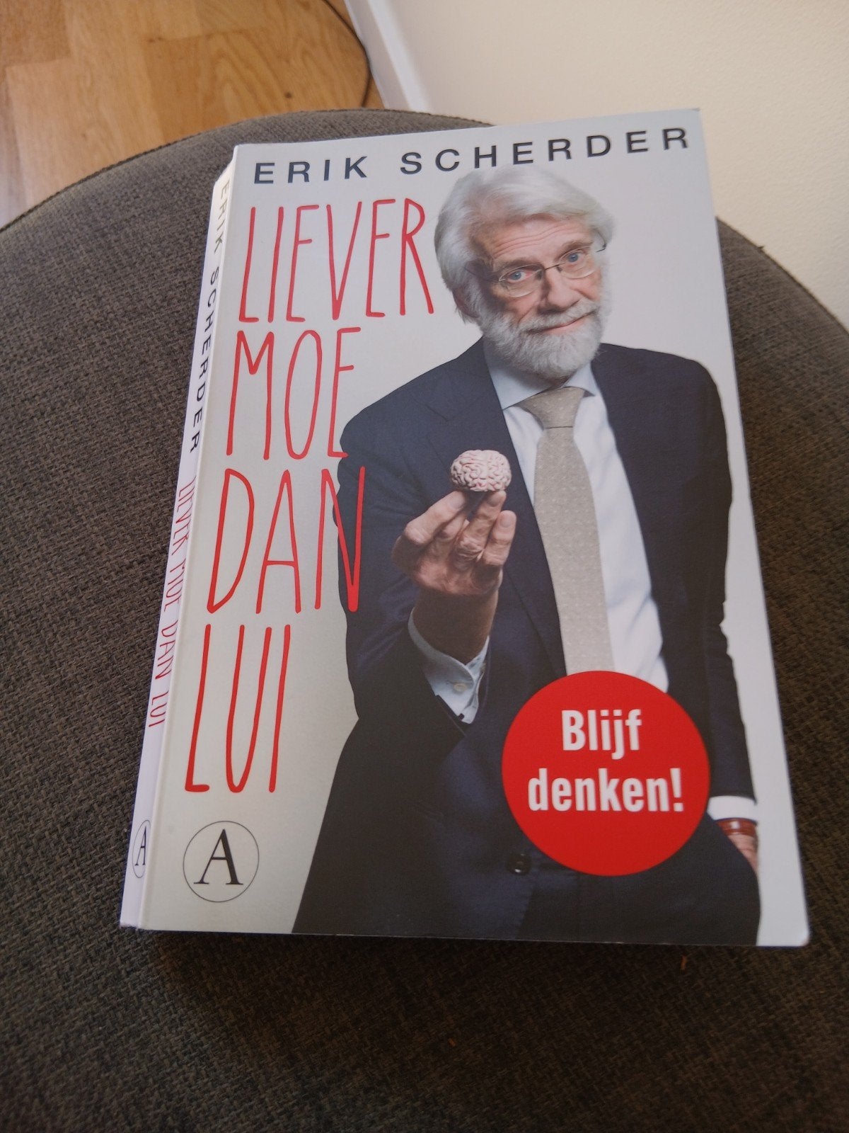 Liever Moe Dan Lui - Erik Scherder (Boek), Boeken, Ophalen of Verzenden, Zo goed als nieuw, Erik Scherder, Nederland