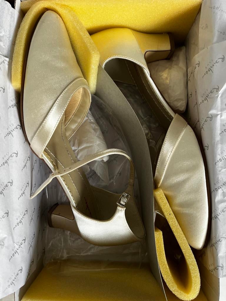 Rainbow Club Anika Trouwschoenen - Maat 40, Kleding | Dames, Ophalen of Verzenden, Gedragen, Wit, Schoenen met hoge hakken