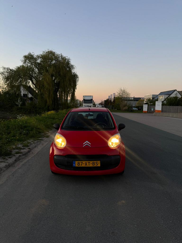 Citroën C1 1.0 5-DRS 2007 Rood, Auto's, Voorwielaandrijving, 4 stoelen, C1, 68 pk