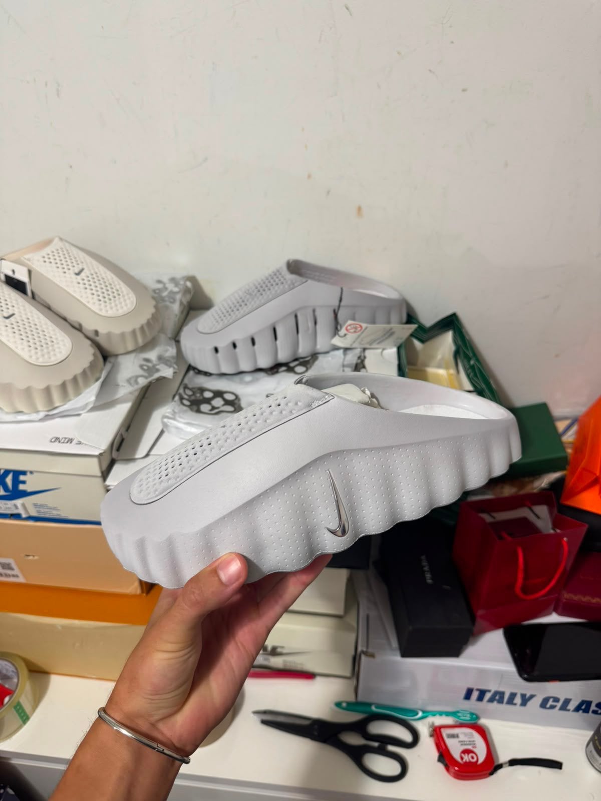 Nike Mind 001 Slide in "Light Smoke Grey”, Ophalen of Verzenden, Nieuw