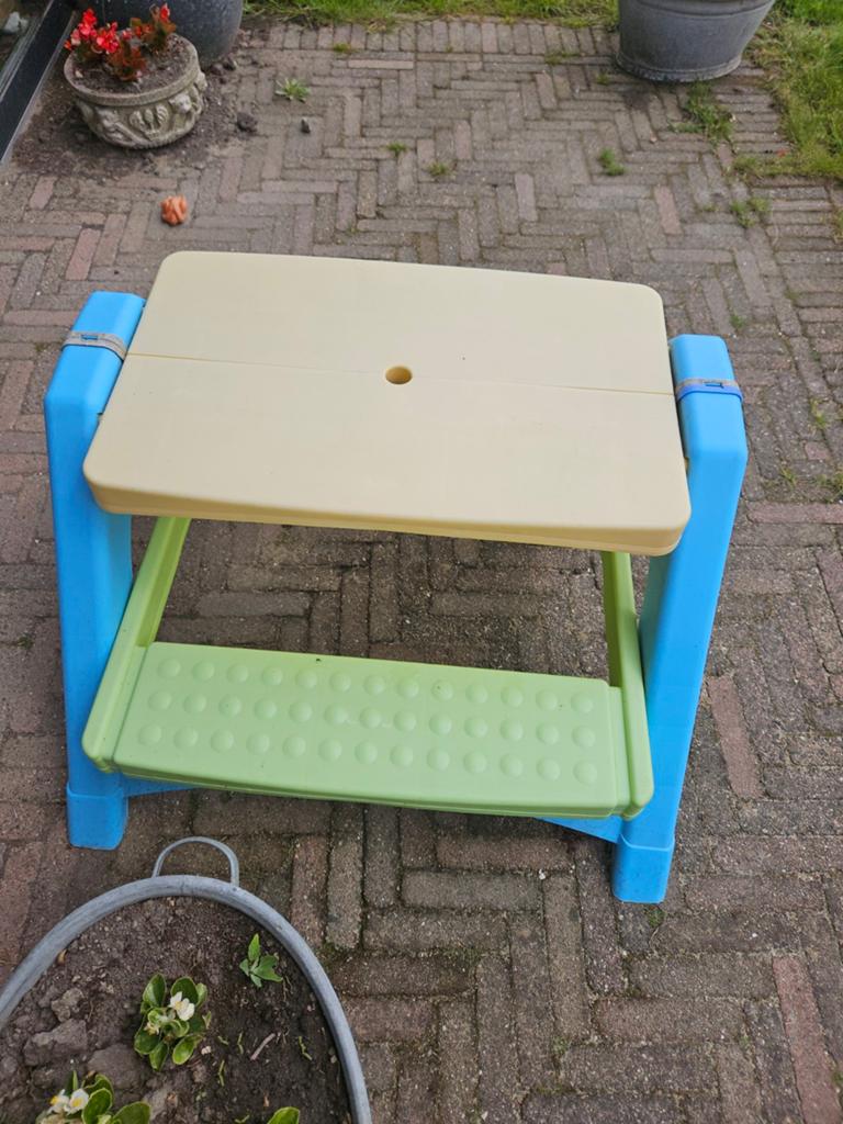 Kinder picknicktafel - Ideaal voor buitenplezier!, Overige materialen, Gebruikt, Rechthoekig, Ophalen