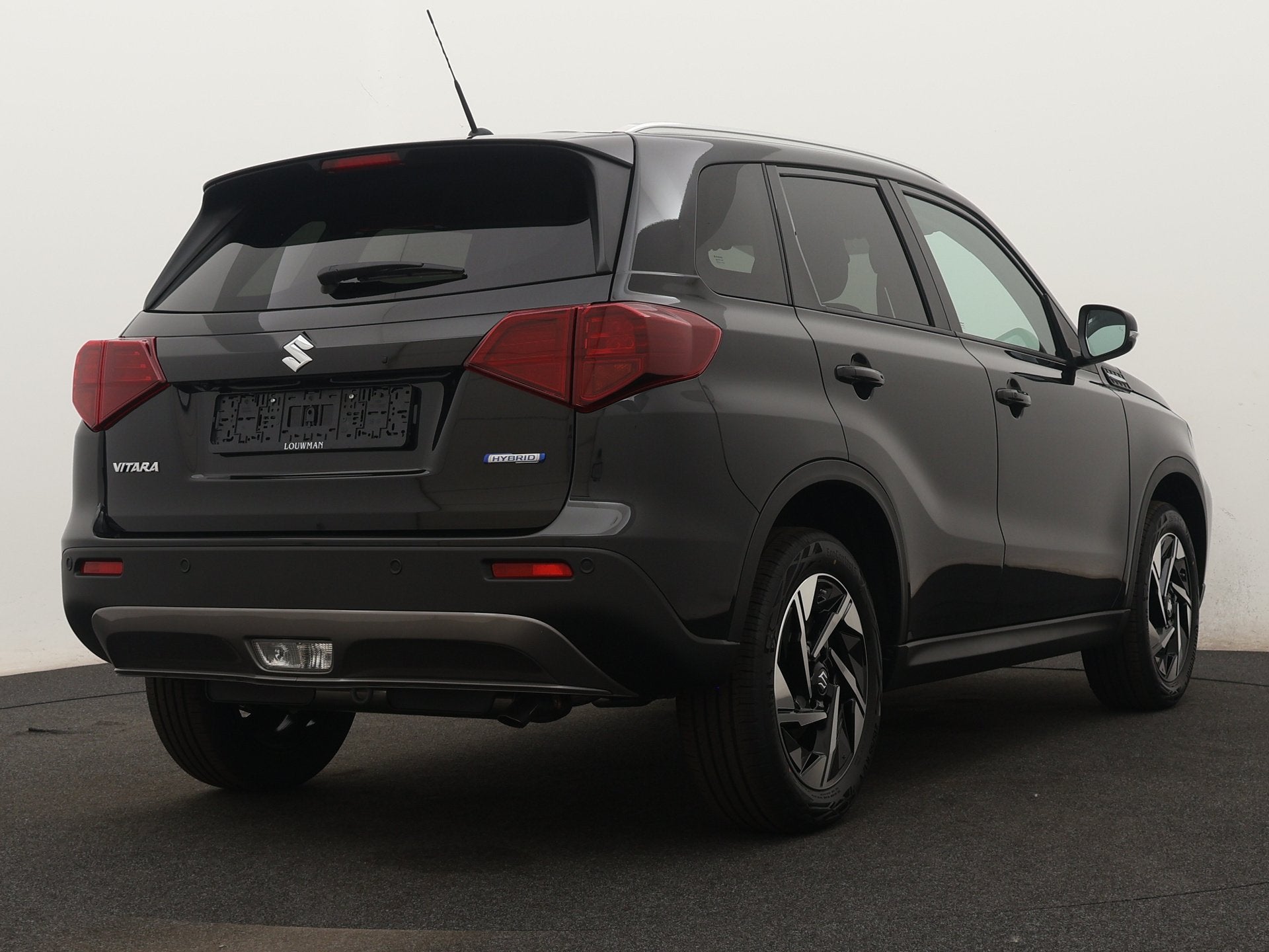 Suzuki Vitara 1.4 Boosterjet Smart Hybrid Style | Voorraad s, Voorwielaandrijving, 12 maanden, Zwart, 4 cilinders