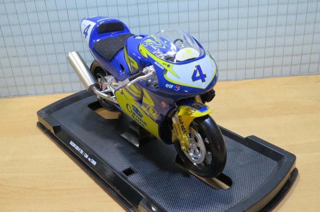 Pierfrancesco Chili Suzuki GSX-R750 2001 1:10 guiloy 13689, MayCheong, Nieuw, Ophalen of Verzenden, 1:9 t/m 1:12