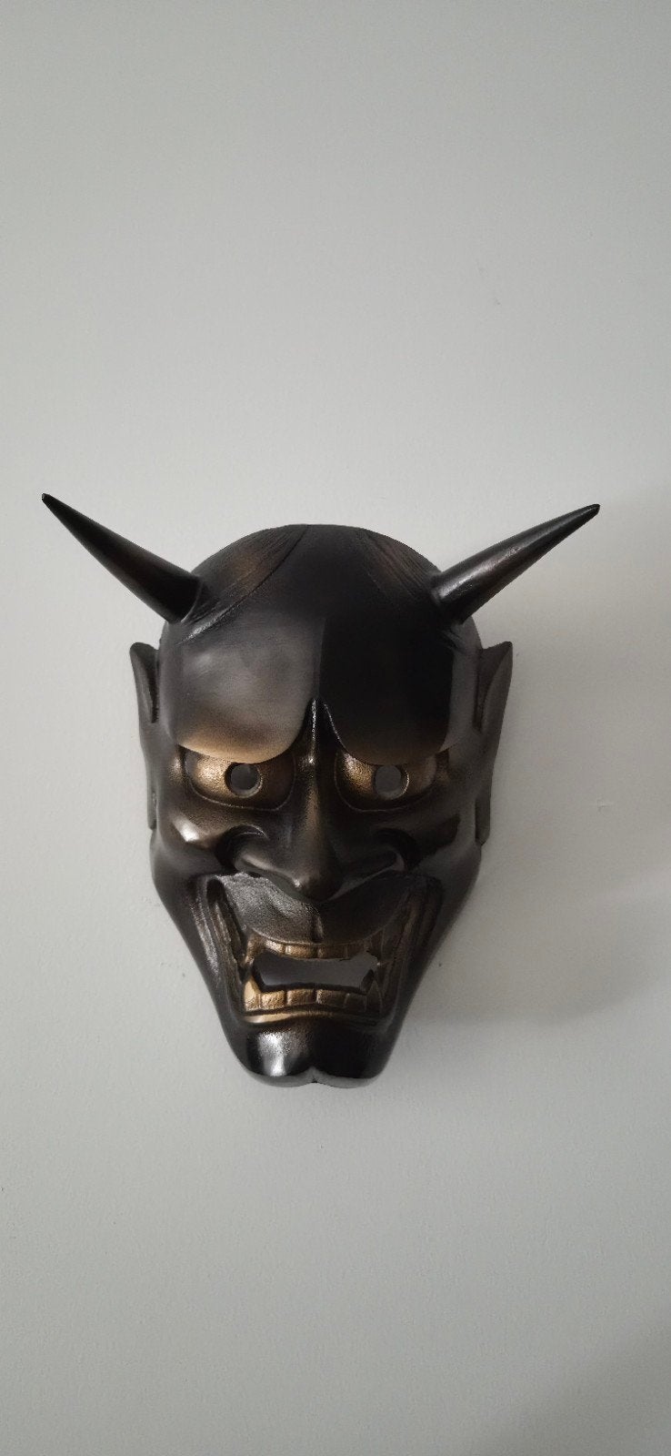 Authentiek Japans Hannya masker – zwaar gietmetaal – 1,2 kg, Masker, Op te hangen, Japan, Kunststof