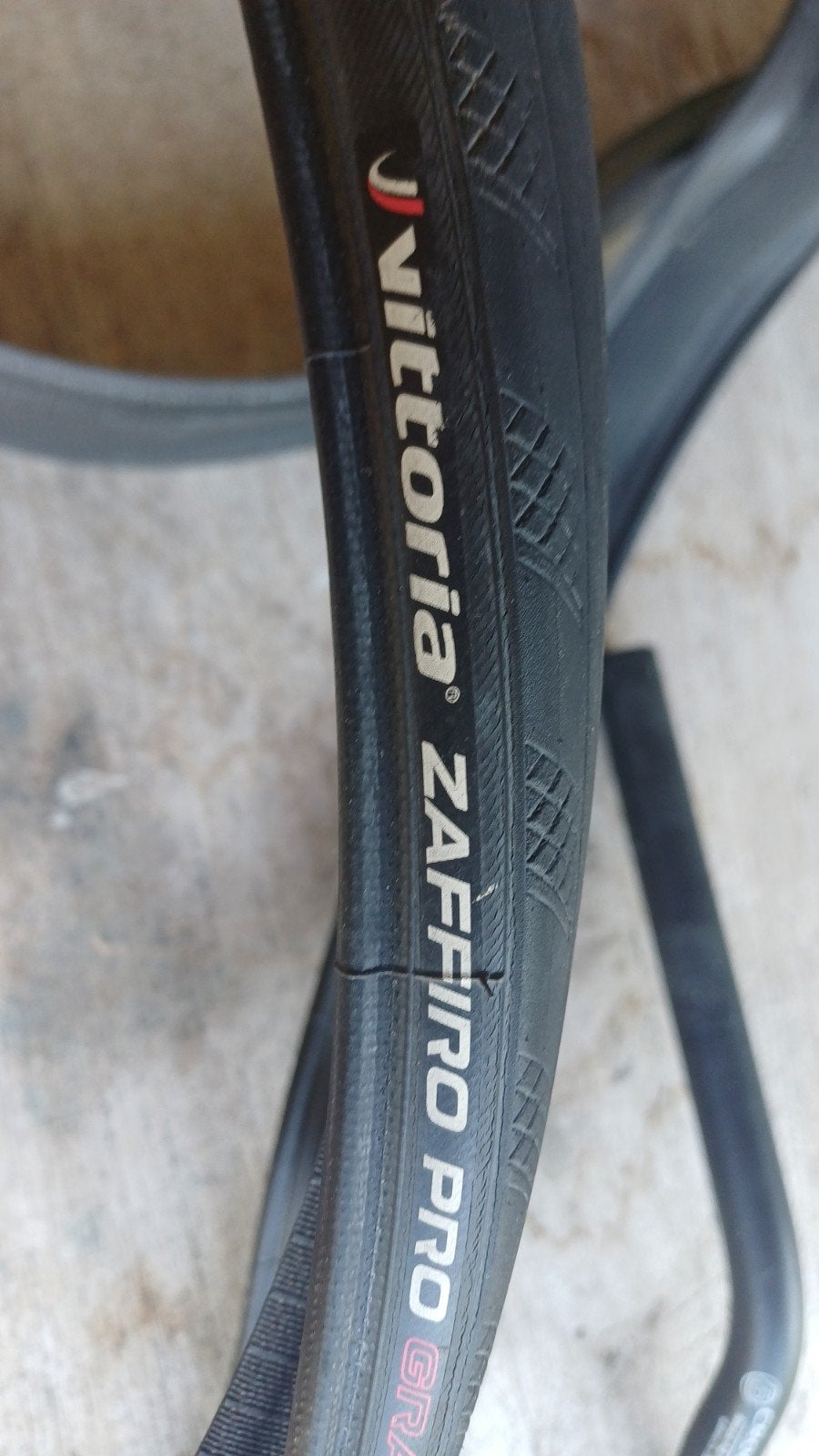 Vittoria Zaffiro Pro Graphene 700x25c racefietsbanden 2xd, Ophalen, Gebruikt, Band, Vittoria