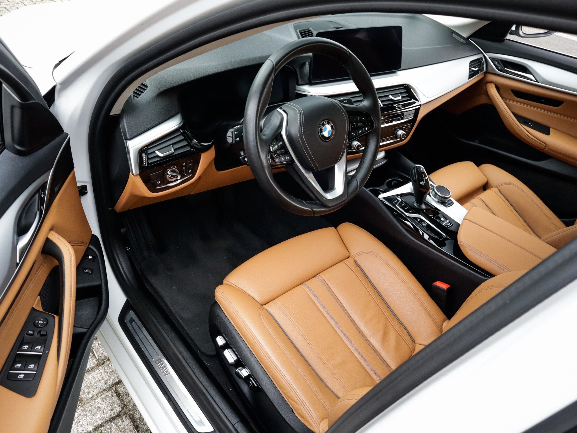 BMW 5 Serie 545e xDrive Business Edition Plus 1e-Eig. & Deal, 12 maanden, Gebruikt, Euro 6, 394 pk
