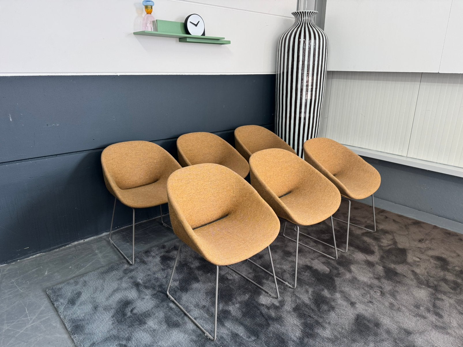 (8x) Showroommodel Artifort Beso eetkamerstoel | Amdal 480, Ophalen, Overige kleuren, Zo goed als nieuw, Stof