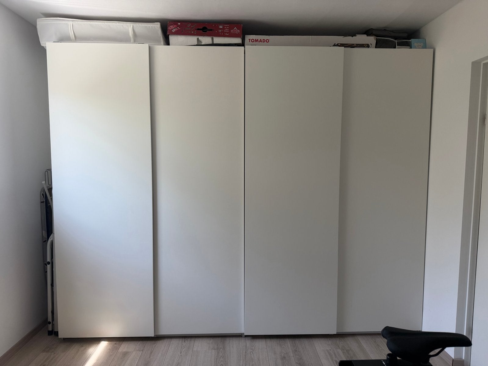 IKEA Pax kast met Hasvik schuifdeuren en Komplement planken, Ophalen, Met deur(en), 200 cm of meer, Zo goed als nieuw