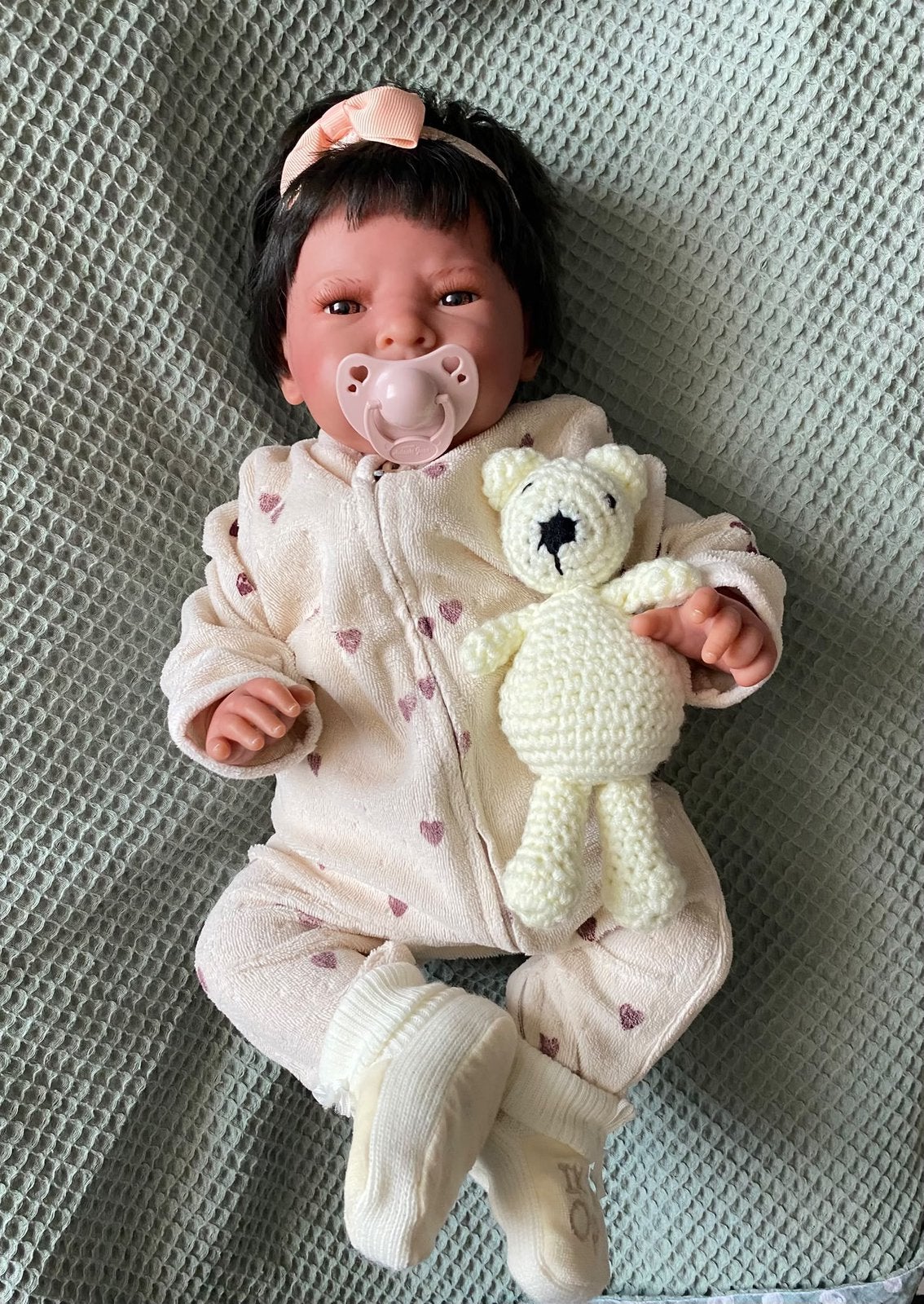 Reborn baby meisje met zwarte haartjes 🌺🧸, Verzenden, Zo goed als nieuw, Babypop, Levensecht of Reborn