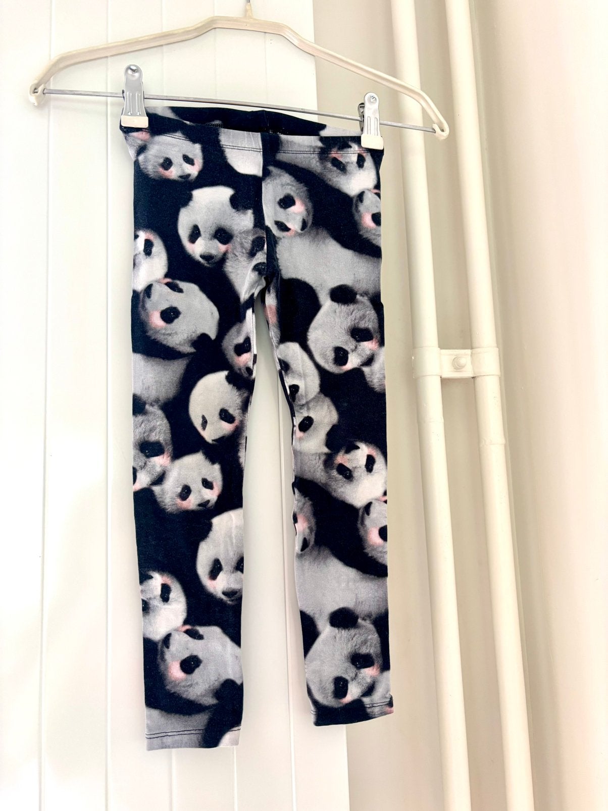 H&M Panda Legging Maat 110 | Broek - Kinderlegging Zwart/Wit, Ophalen of Verzenden, Gebruikt, Meisje, Broek