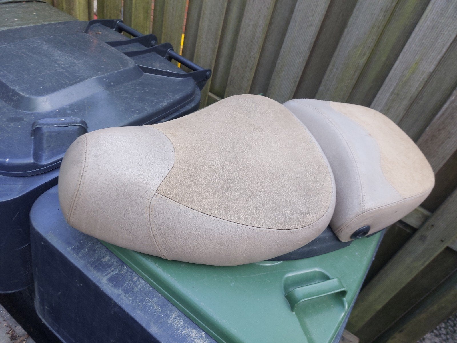 Buddyseat duoseat Vespa LX50 - Zonder slot, Fietsen en Brommers, Brommeronderdelen | Scooters, Zo goed als nieuw, Vespa, Zadel