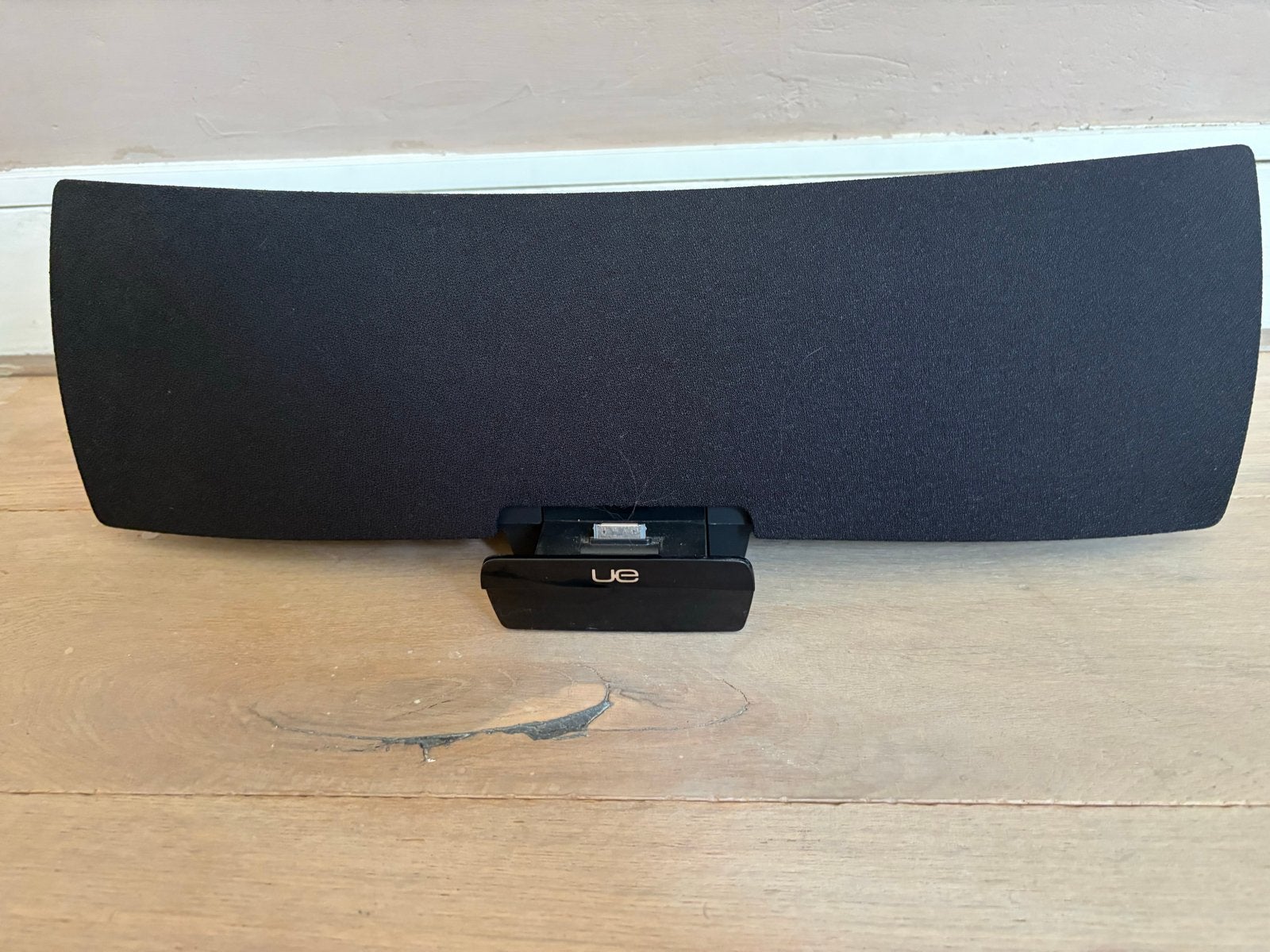 Logitech UE Smart Radio Speaker met Dockingstation, Ophalen, Gebruikt, Inclusief oplader, Logitech