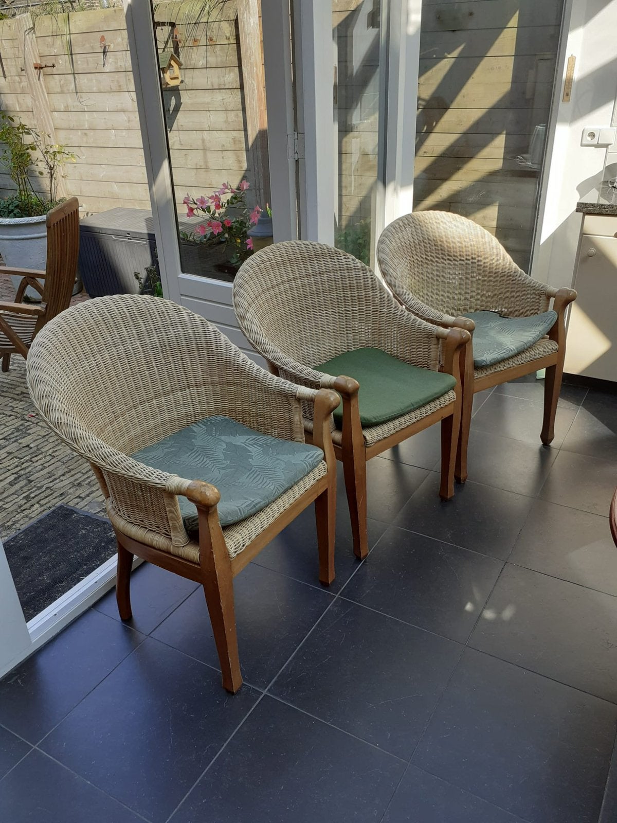 4 stuks. Rieten stoelen, Huis en Inrichting, Stoelen, Ophalen, Gebruikt, Bruin, Drie