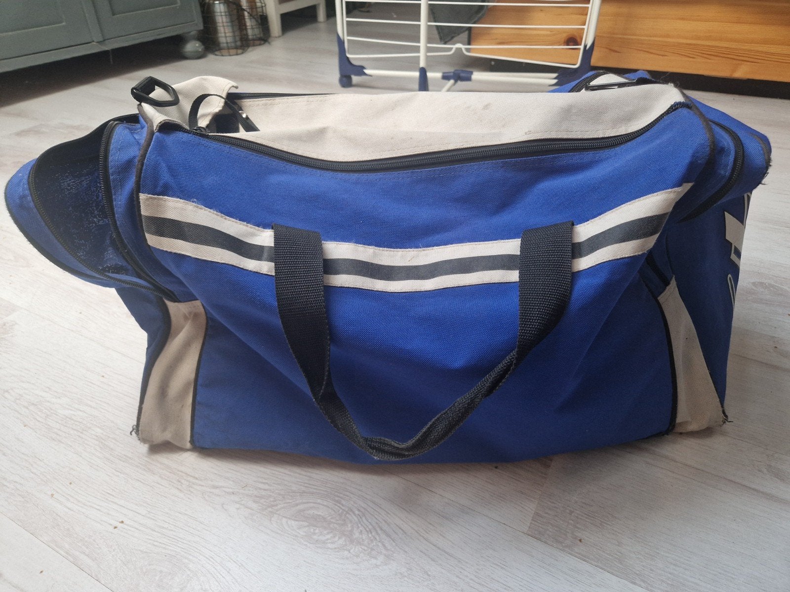 sportkleding keeper M/L, sporttas, voetbalschoen 45, Ophalen, Shirt, Maat L, Zo goed als nieuw