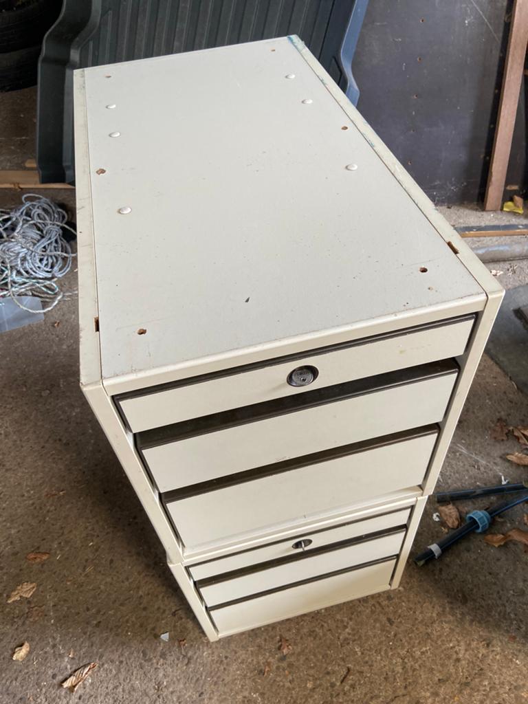 Nette afsluitbare bureau blokken, Ophalen, Gebruikt, 50 tot 100 cm, Minder dan 100 cm