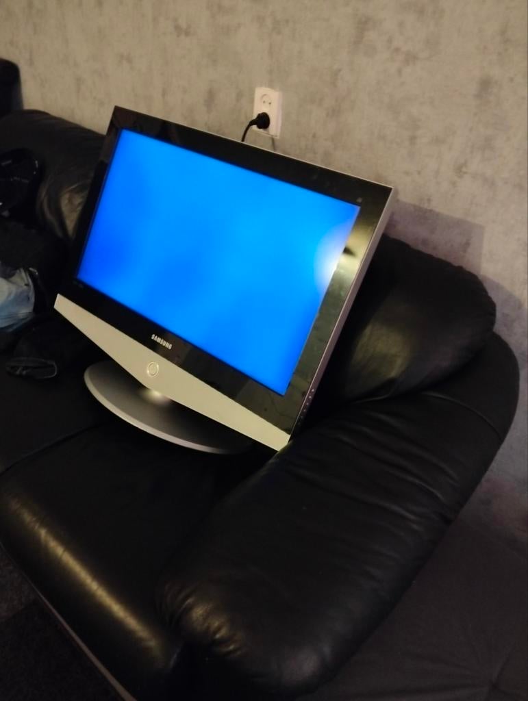 Samsung tv niet smart 10€ ophalen Delft, Ophalen of Verzenden, Vergrootglas of Loep