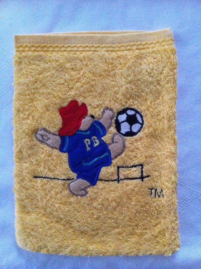 Gele Washand "Beertje Paddington voetbalt" Nieuw, Ophalen of Verzenden, Nieuw