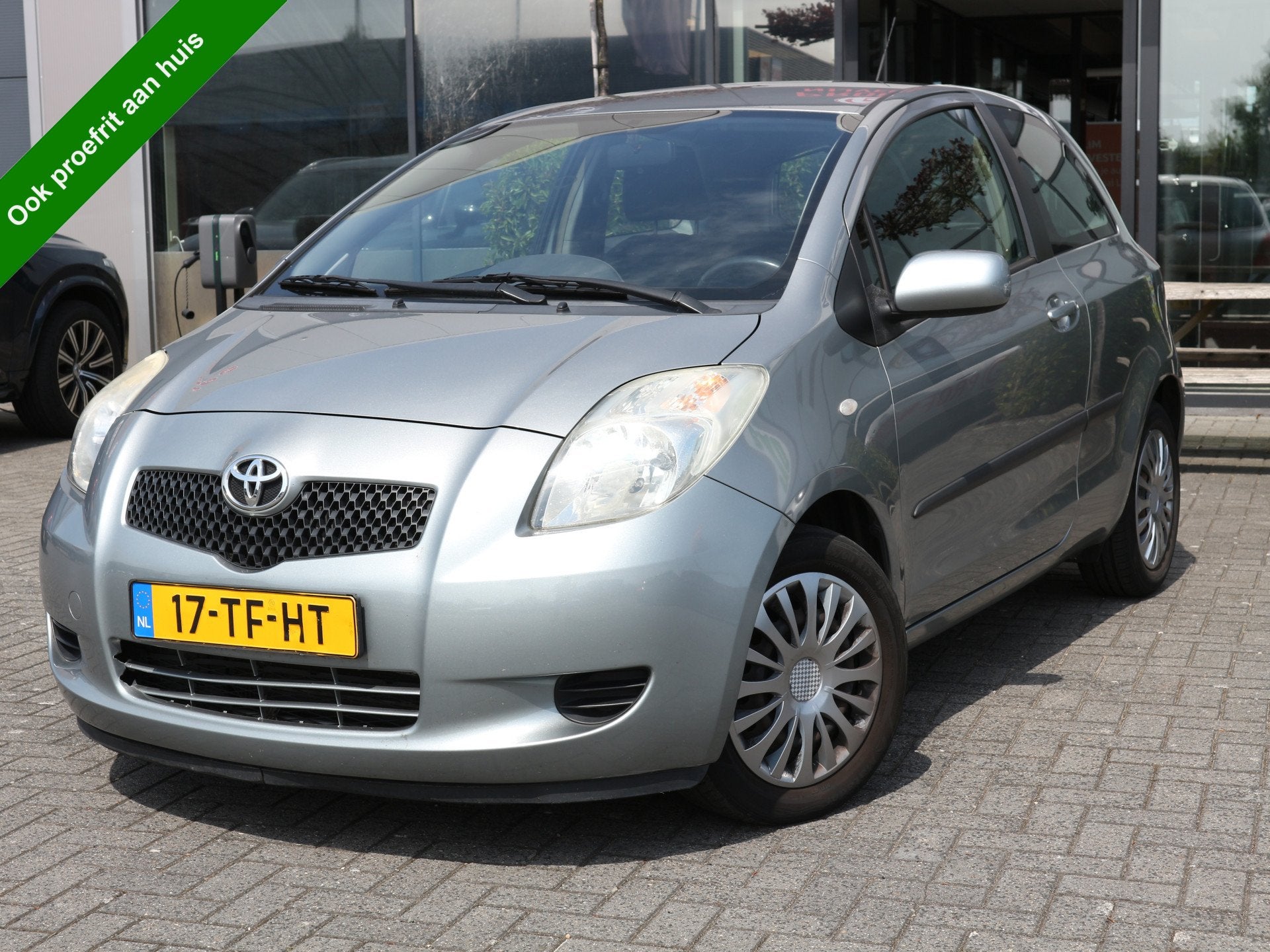 Toyota Yaris 1.3 VVTi Sol KOUDE AIRCO (bj 2006), Auto's, Stof, Zwart, 4 cilinders, 995 kg
