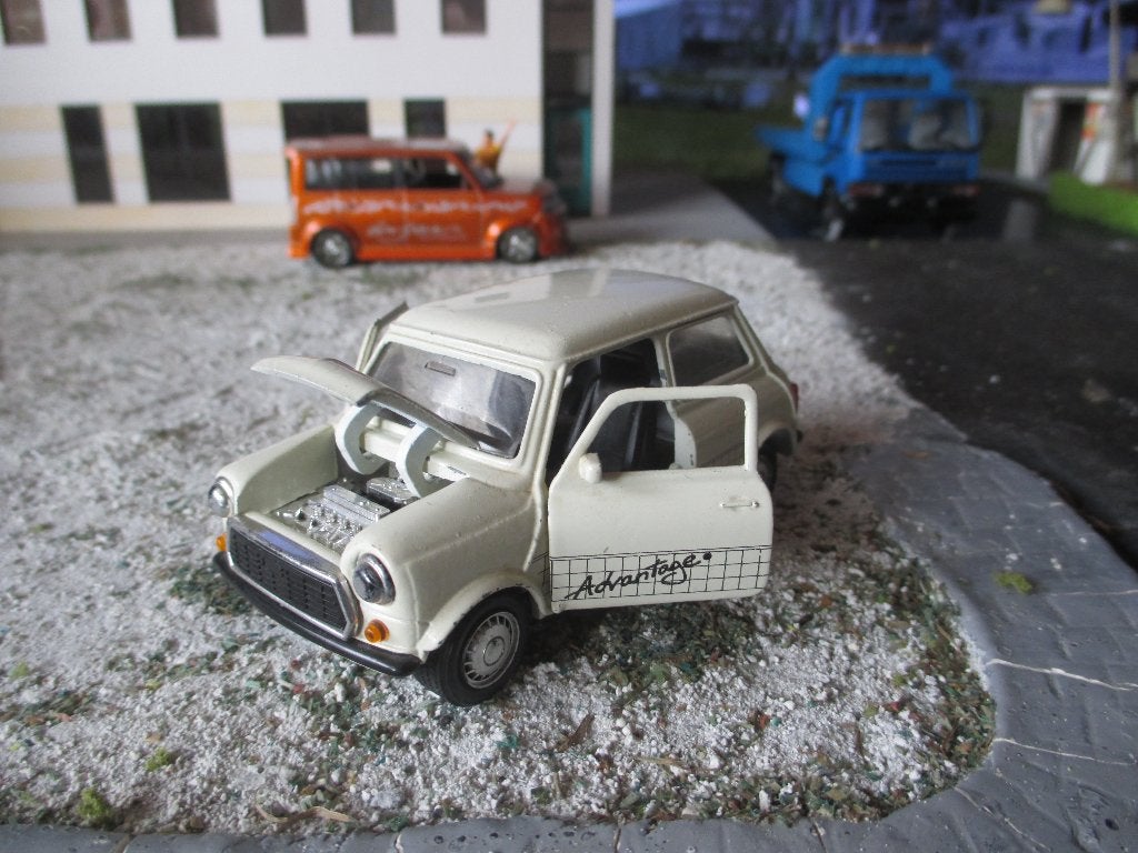 1:36 Austin Mini Cooper Advantage - Yonezawa Diapet cream, Ophalen of Verzenden, Zo goed als nieuw, Auto, Overige merken
