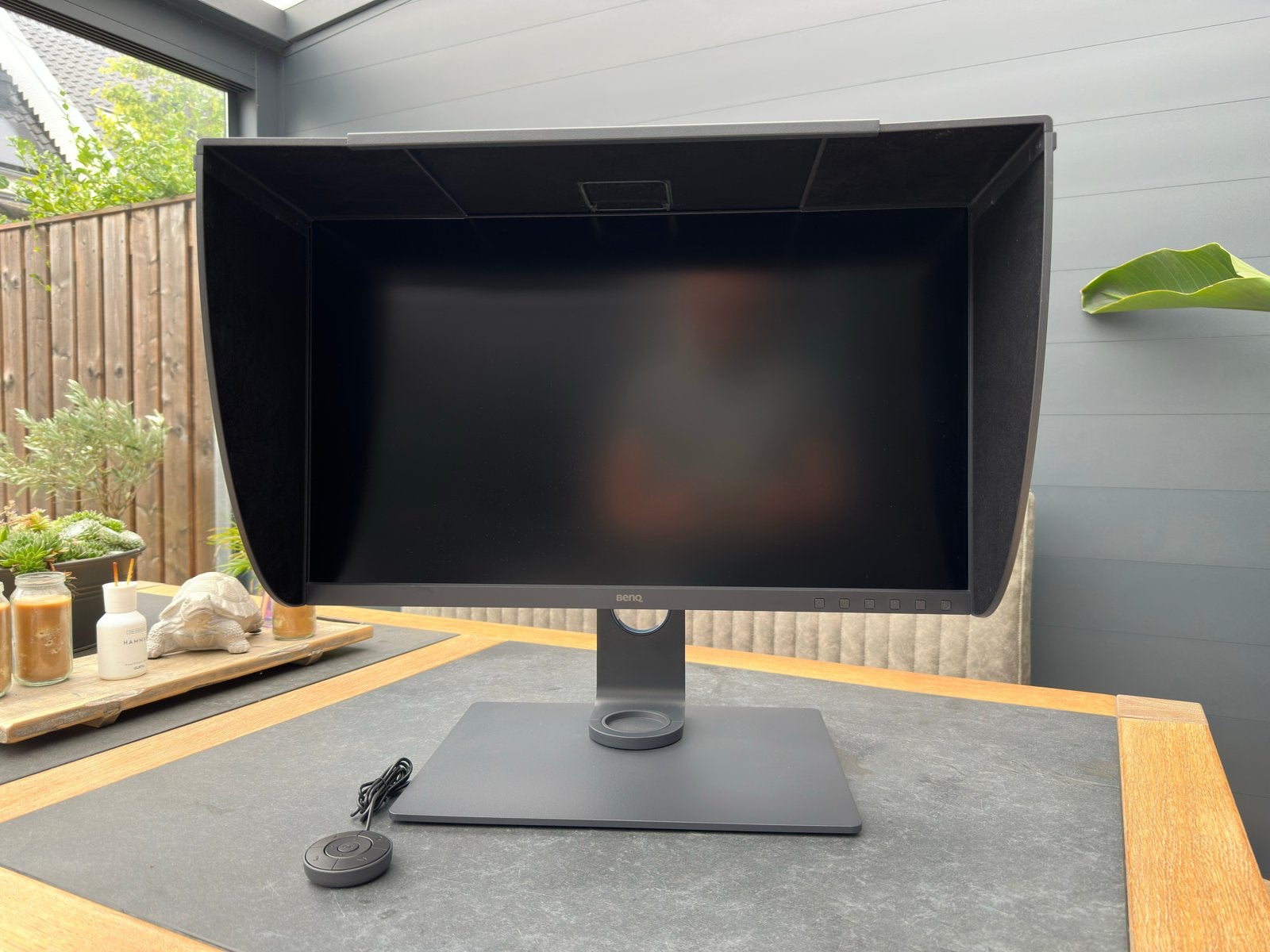 BenQ SW271 Professionele 4K monitor met Hardware Kalibratie, Ophalen, In hoogte verstelbaar, HDMI, 60 Hz of minder